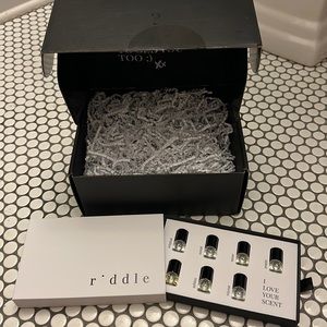 Riddle Oil Sample Kit